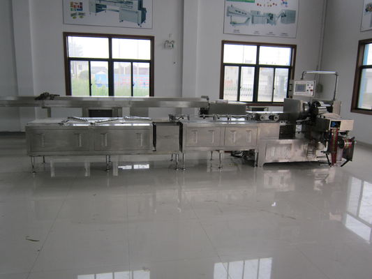 কারখানার জন্য সম্পূর্ণ স্বয়ংক্রিয় চকোলেট অনুভূমিক ফ্লো প্যাক মোড়ানো মেশিন